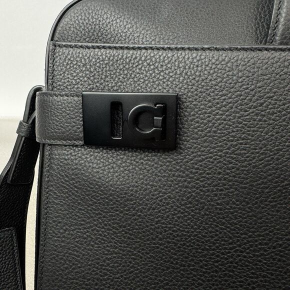 Ferragamo Business bag with Gancini Buckles Briefcase with Shoulder Strap - Picture 7 of 16